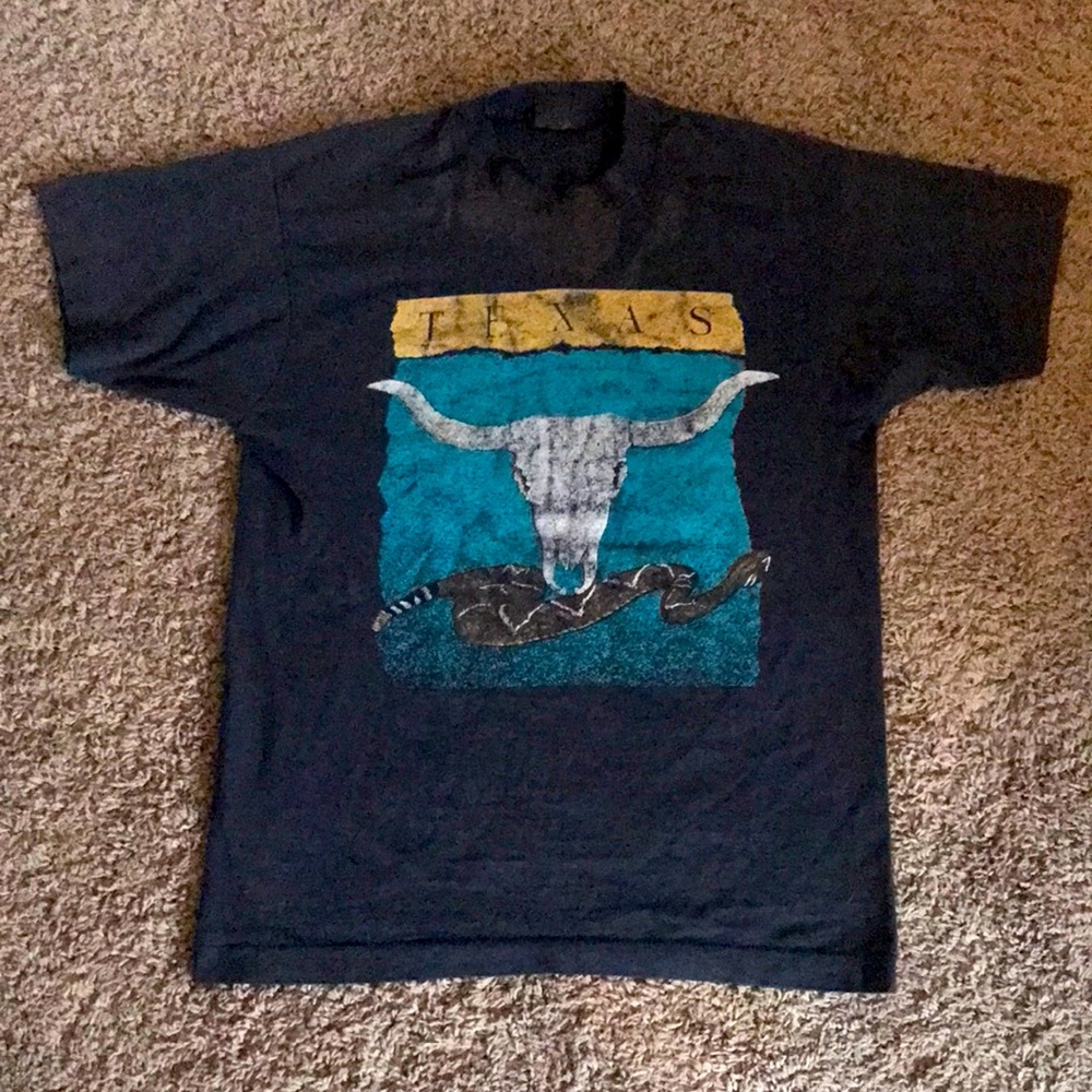 Distressed graphic Texas tee